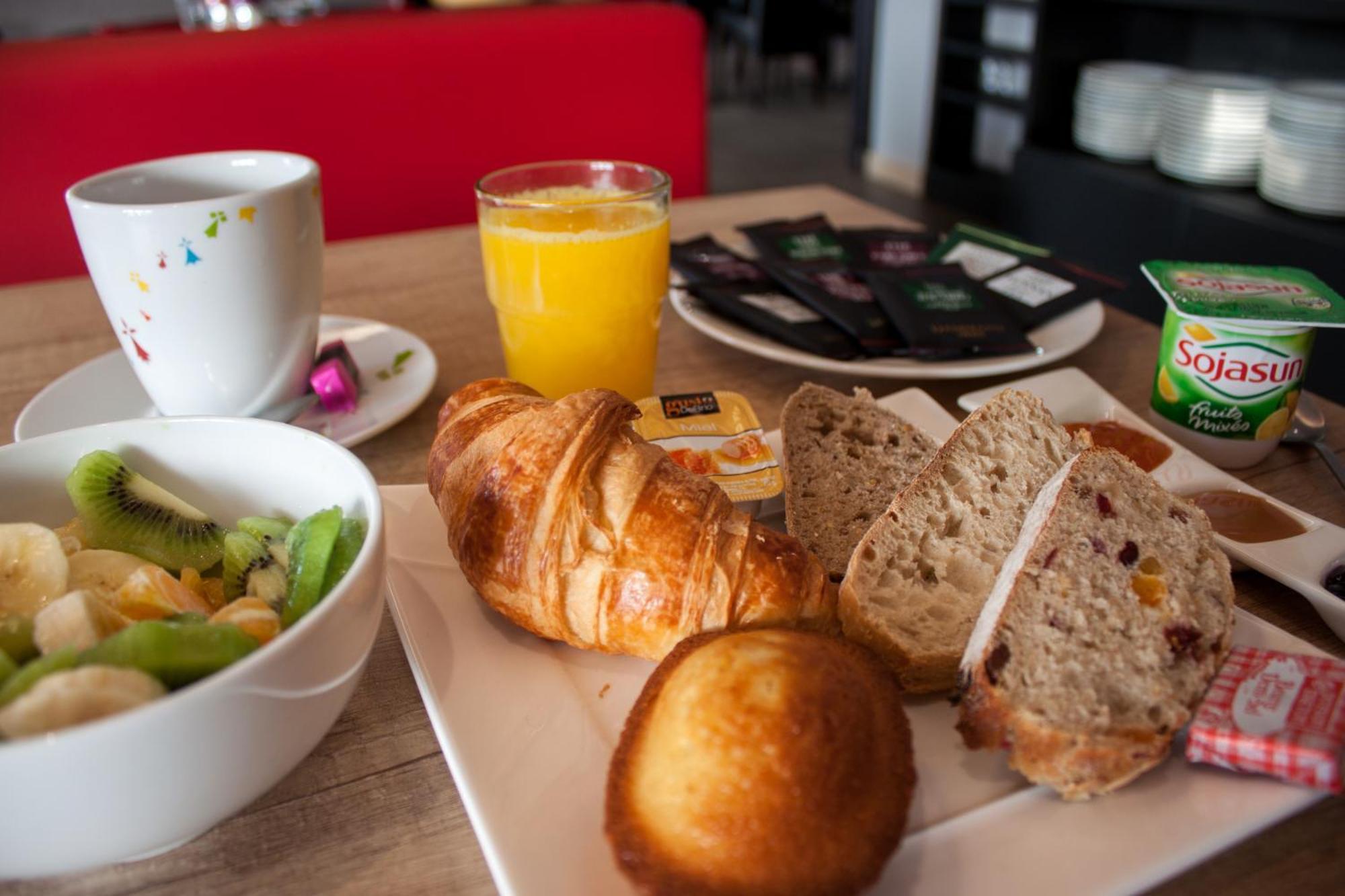 Brit Hotel Quimper Nord Ergué-Gabéric Εξωτερικό φωτογραφία
